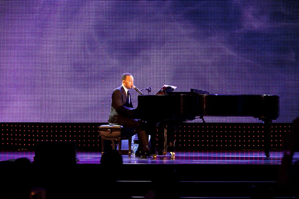 Michael-Jordan-Celebrity-Invitational-03