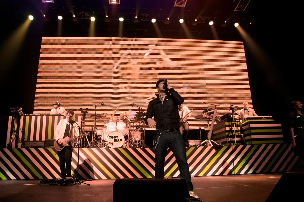 Toby-Mac-Skillet-06