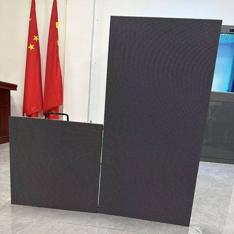 300 Square P3.91 Outdoor Screen